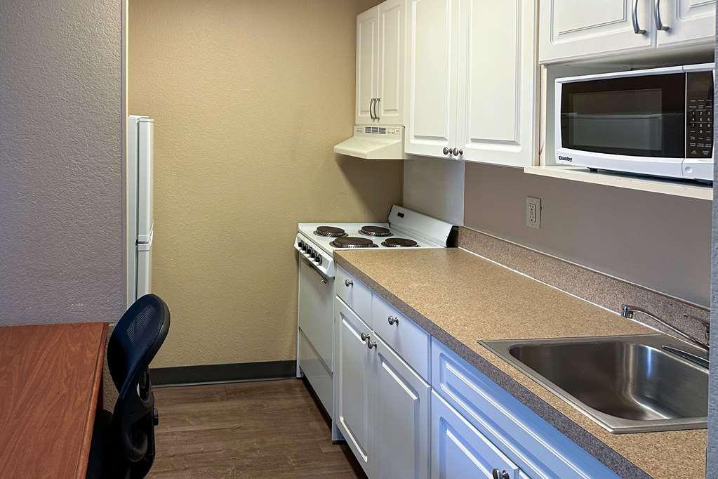 Suburban Studios Houston North I-45 Zimmer foto