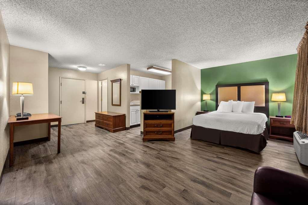 Suburban Studios Houston North I-45 Zimmer foto